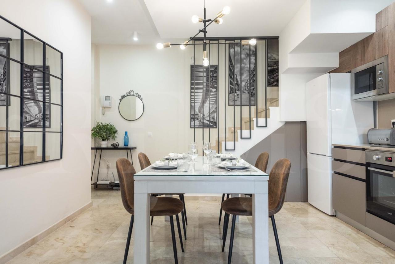 Lovely Duplex With Private Parking Near City Center By Rems Málaga Exterior foto